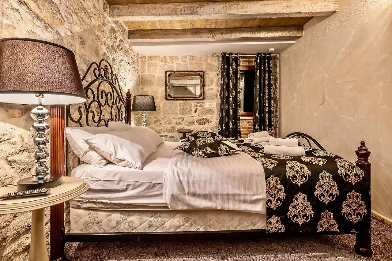 Historic Plaza Varos Split (Adults Only) Hotel